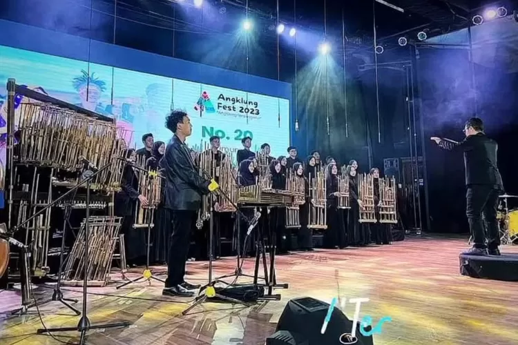 Tim Angklung SMA IT Insan Sejahtera Raih Juara 1  dalam Ajang Angklung Fest 2023 Picture
