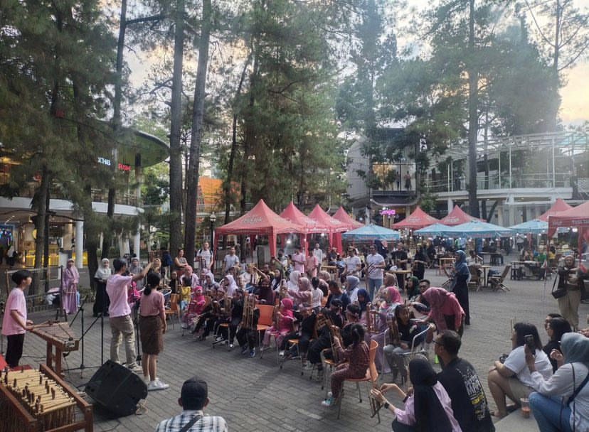 Angklung Taman